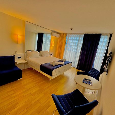 Vip Aparthotel Orbi City Sea View Batoumi Extérieur photo