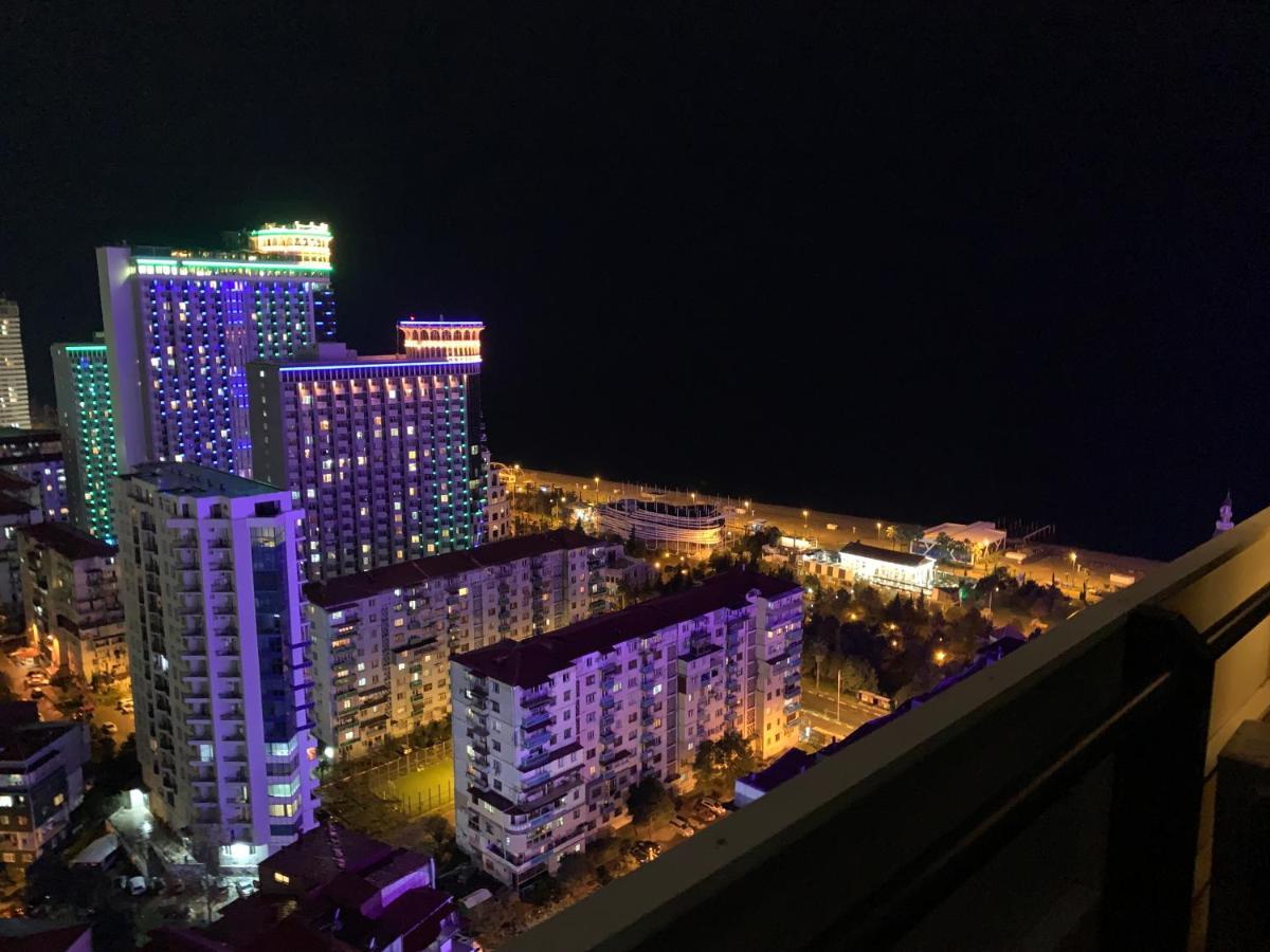 Vip Aparthotel Orbi City Sea View Batoumi Extérieur photo