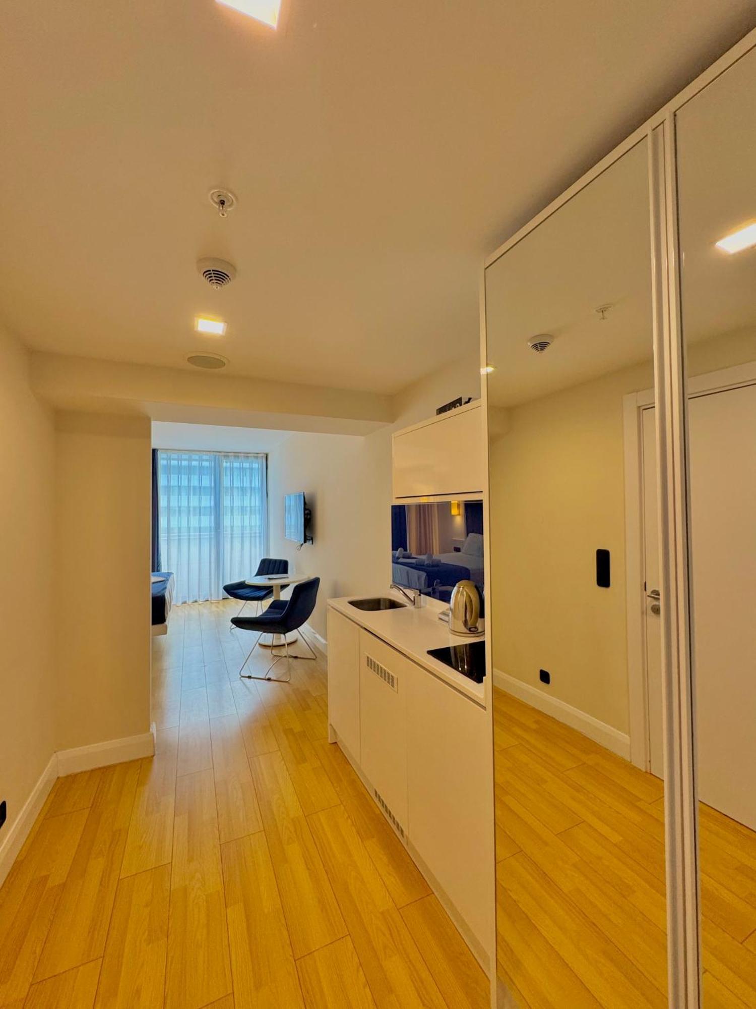Vip Aparthotel Orbi City Sea View Batoumi Extérieur photo